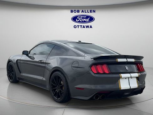 Used 2018 Ford Mustang Shelby GT350 w/ Convenience Package RWD image 3
