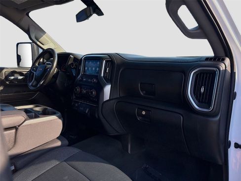 Used 2021 Chevrolet Silverado 2500 LT w/ Convenience Package image 29