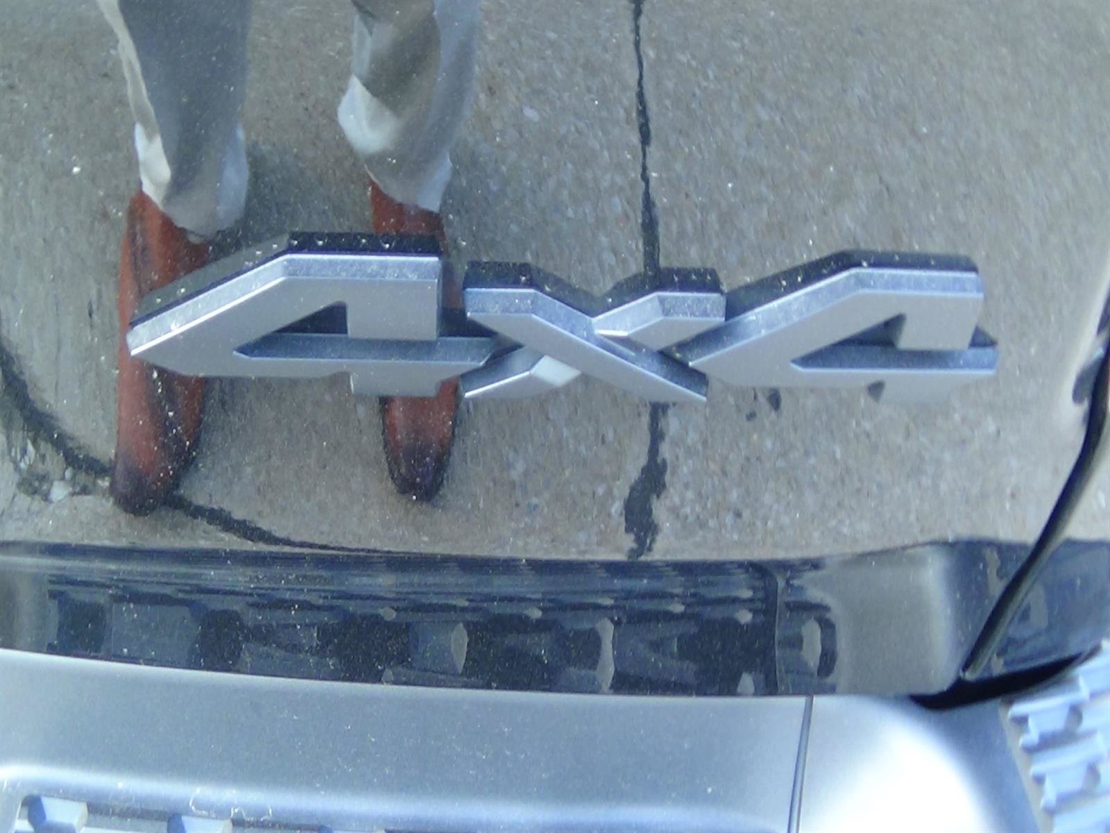 Used 2025 RAM 1500 Laramie w/ Night Edition AWD/4WD image 11