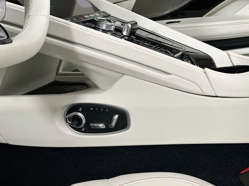 Used 2024 Aston Martin DB12 Convertible RWD image 23