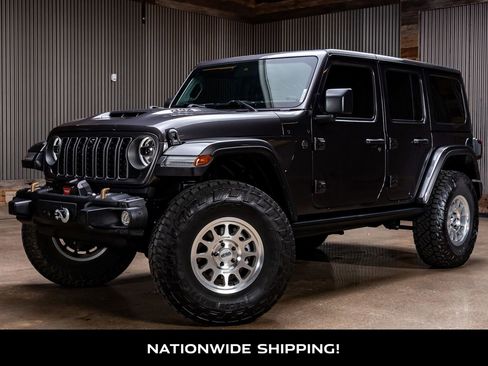 Used 2025 Jeep Wrangler Unlimited Rubicon 392 AWD/4WD image 4