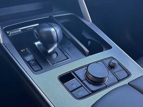 Used 2024 MAZDA CX-90 3.3 Turbo w/ Preferred Plus image 22