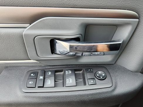 Certified 2024 RAM 1500 Classic SLT image 17