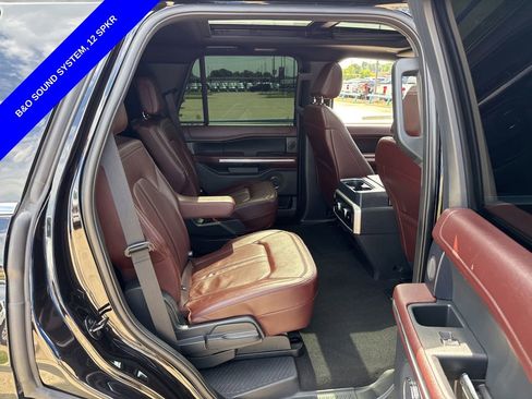 Used 2024 Ford Expedition Limited AWD/4WD image 13