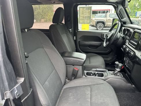 Used 2022 Jeep Wrangler Sport AWD/4WD image 28