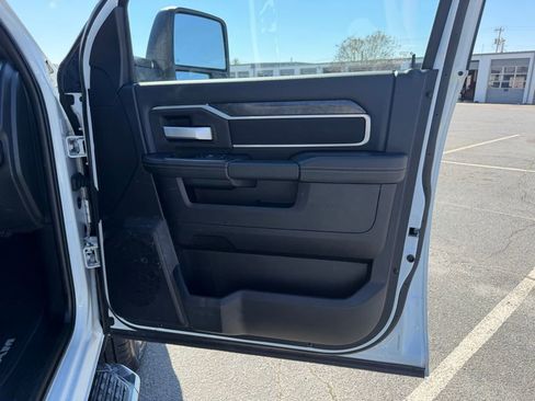 Used 2024 RAM 2500 Big Horn w/ Bed Utility Group AWD/4WD image 29