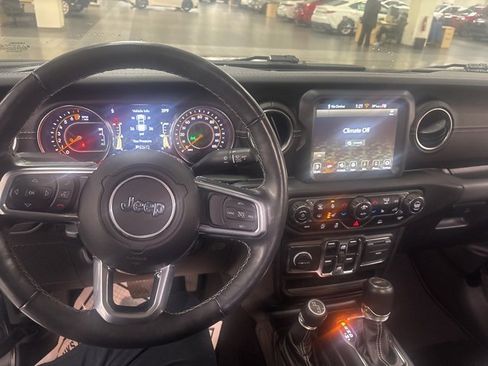 Used 2021 Jeep Gladiator Overland w/ Popular Equipment Package image 16