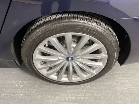 Used 2020 BMW 740i image 32