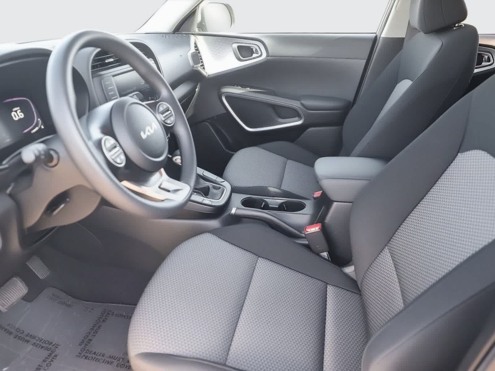 Used 2023 Kia Soul LX FWD image 20