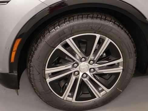 New 2026 Cadillac Lyriq Luxury image 7