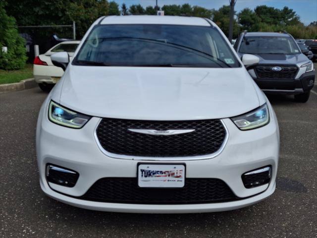 Certified 2023 Chrysler Pacifica Touring-L w/ Uconnect Theater Family Group AWD/4WD image 8