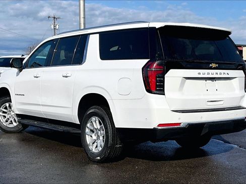 New 2026 Chevrolet Suburban LS image 3