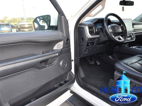 Used 2024 Ford Expedition Max XLT AWD/4WD image 11