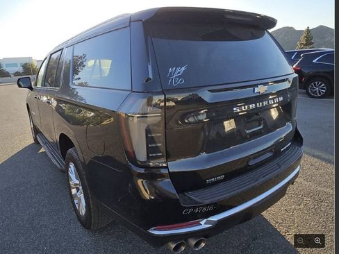 Used 2025 Chevrolet Suburban Premier w/ Sun And Tow Package image 2