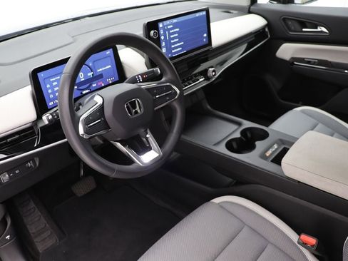 Used 2024 Honda Prologue EX image 13