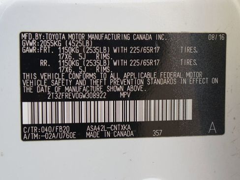 Used 2016 Toyota RAV4 LE image 16