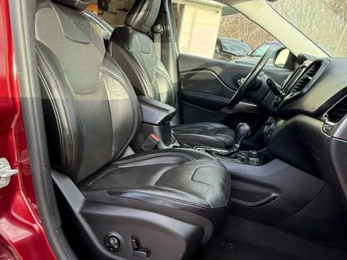 Used 2019 Jeep Cherokee Limited image 23