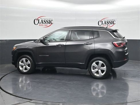 Used 2020 Jeep Compass Latitude w/ Cold Weather Group image 2