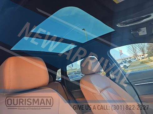 Used 2022 Audi e-tron Premium w/ Towing Package image 11