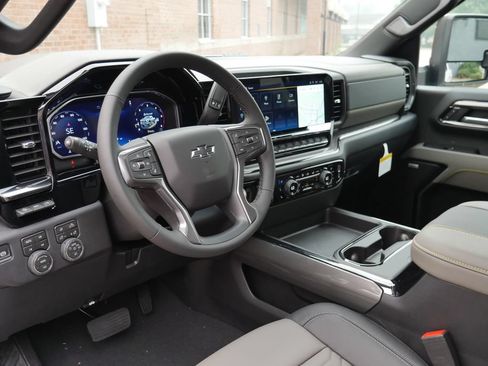 New 2026 Chevrolet Silverado 2500 ZR2 w/ ZR2 Bison Edition AWD/4WD image 34