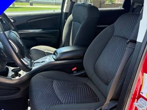 Used 2020 Dodge Journey SE w/ SE Popular Equipment Group FWD image 12