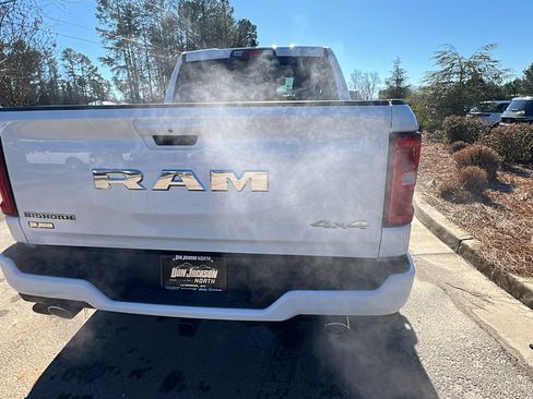 New 2026 RAM 1500 Big Horn AWD/4WD image 9