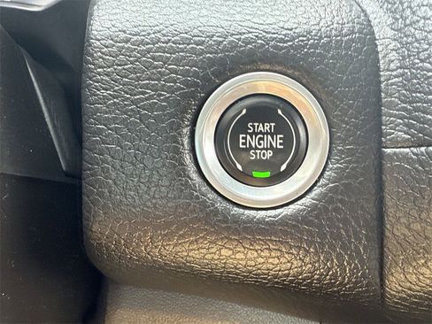 Certified 2021 GMC Yukon Denali image 16