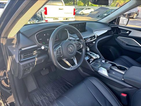 Used 2023 Acura MDX SH-AWD w/ Technology Package image 16