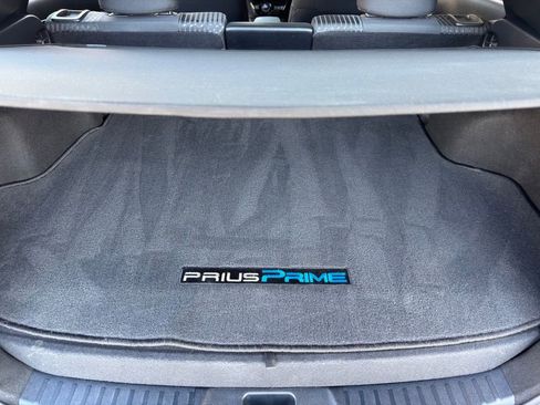 Certified 2019 Toyota Prius Prime Plus image 17