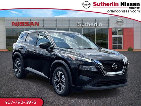 Certified 2021 Nissan Rogue SV image 1