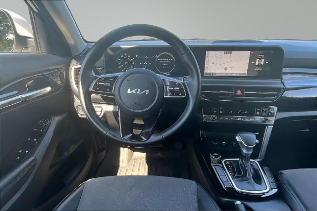 Certified 2024 Kia Seltos S FWD image 8