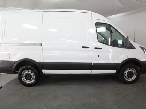 Used 2019 Ford Transit 250 130 Medium Roof RWD image 5