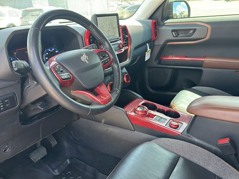 Used 2023 Ford Bronco Sport Outer Banks w/ Tech Package image 12