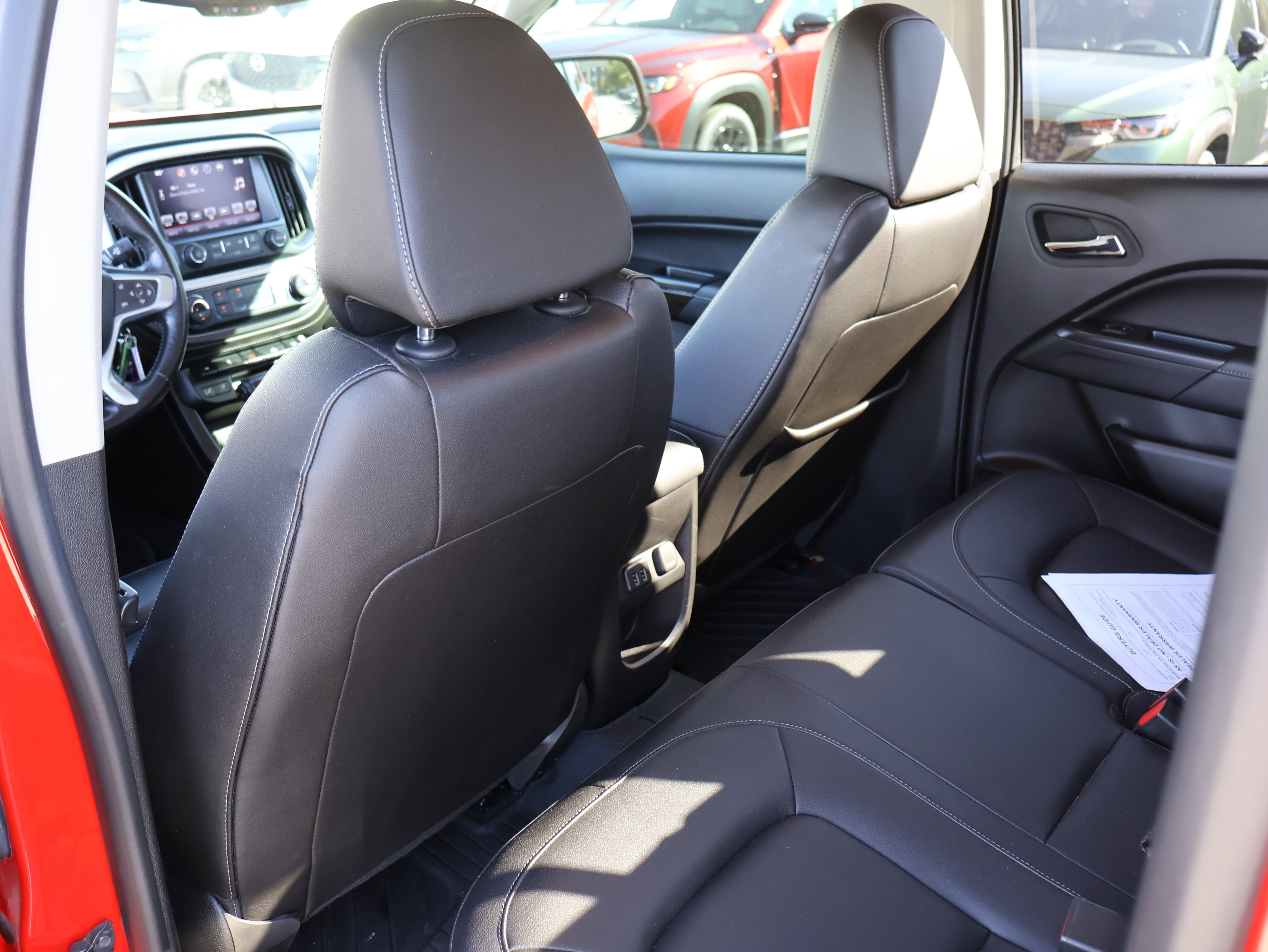 Used 2016 GMC Canyon SLT w/ Driver Alert Package AWD/4WD image 10