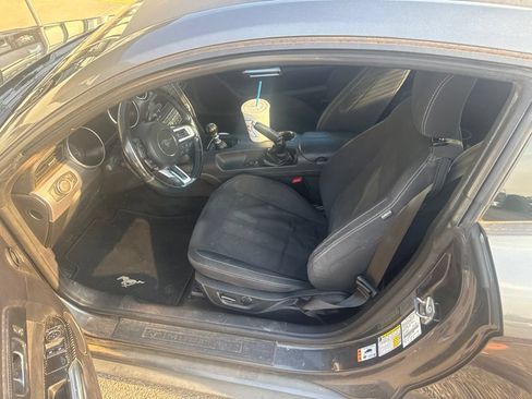 Used 2018 Ford Mustang GT RWD image 9