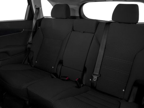 Used 2016 Kia Sorento LX w/ LX Convenience Package FWD image 17