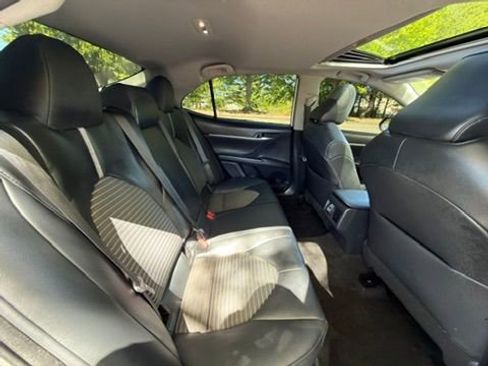 Used 2022 Toyota Camry SE w/ TRD Appearance Package (TMS) FWD image 27