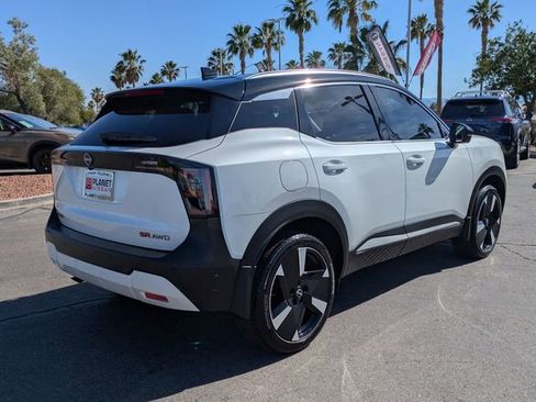 Certified 2025 Nissan Kicks SR w/ Illumination Package AWD/4WD image 10