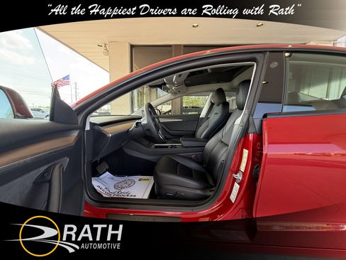 Used 2023 Tesla Model 3 Standard Range image 11