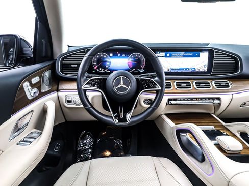 Certified 2025 Mercedes-Benz GLE 350 4MATIC image 6