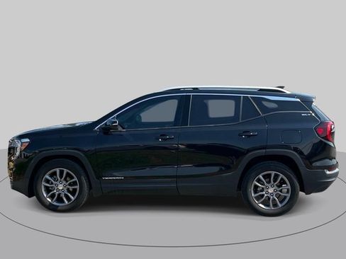 Used 2024 GMC Terrain SLT FWD image 5