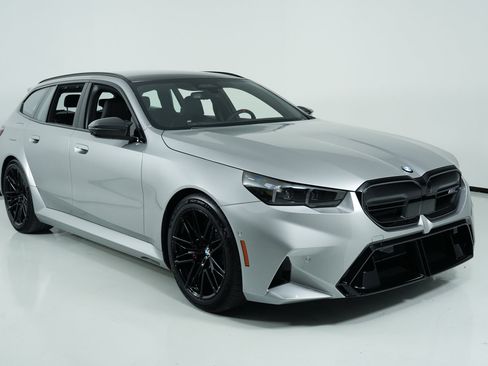 Used 2025 BMW M5 Touring AWD/4WD image 9