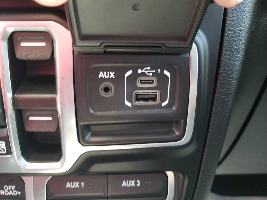 Used 2020 Jeep Gladiator Rubicon AWD/4WD image 20