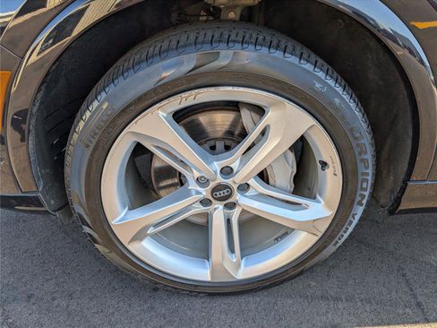 Used 2019 Audi Q7 3.0T Prestige w/ Prestige Package AWD/4WD image 9