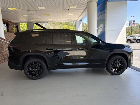 New 2026 Chevrolet Traverse LT image 4