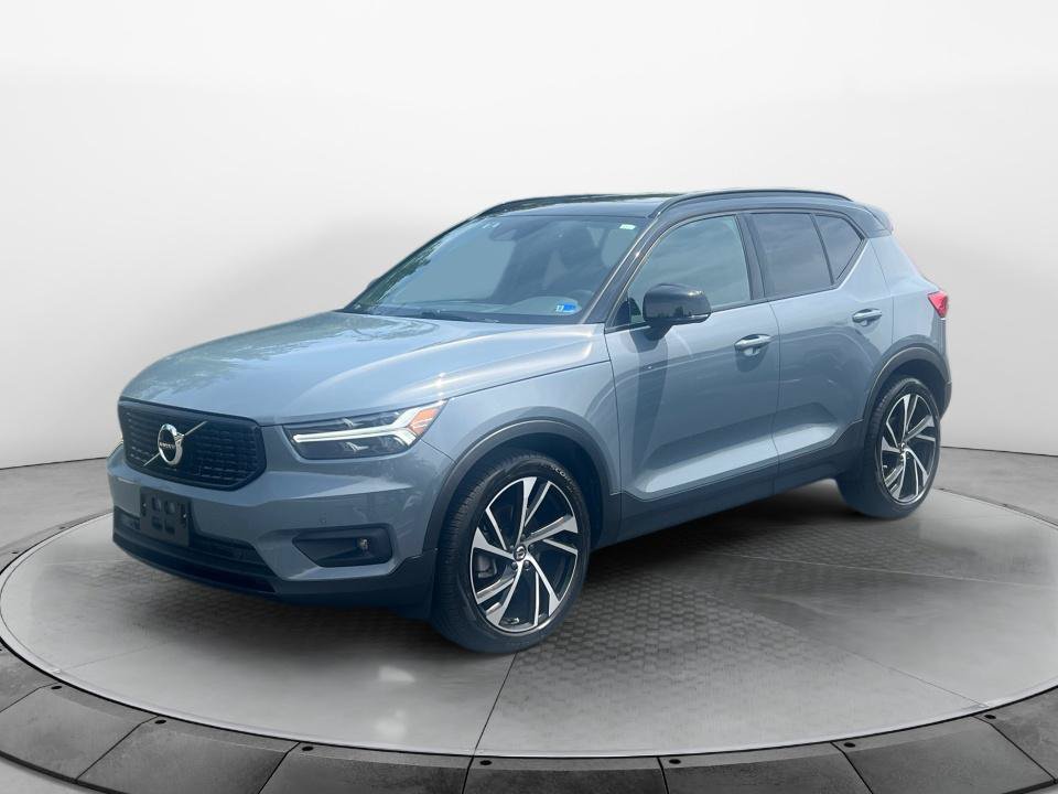 Used 2021 Volvo XC40 T5 R-Design w/ Climate Package AWD/4WD image 3