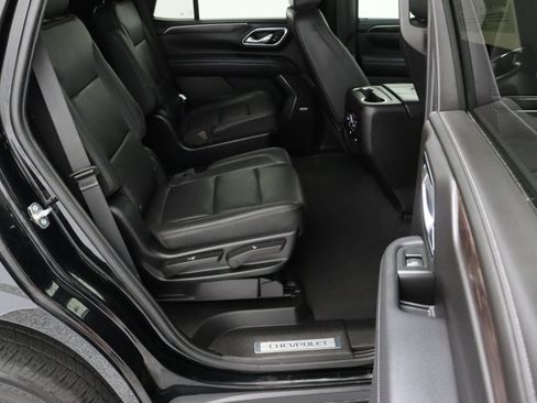 Used 2024 Chevrolet Tahoe Z71 w/ Z71 Off-Road Package AWD/4WD image 38