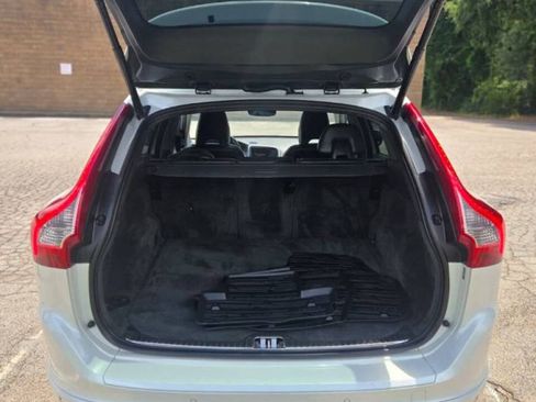 Used 2016 Volvo XC60 T6 AWD/4WD image 19