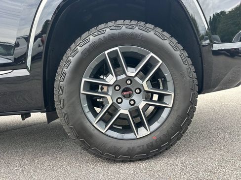 New 2026 GMC Terrain AT4 w/ Convenience Package III AWD/4WD image 20