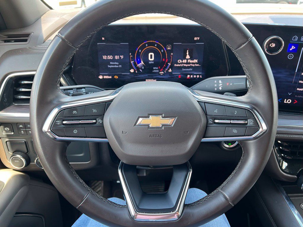 Used 2025 Chevrolet Tahoe LT RWD image 12
